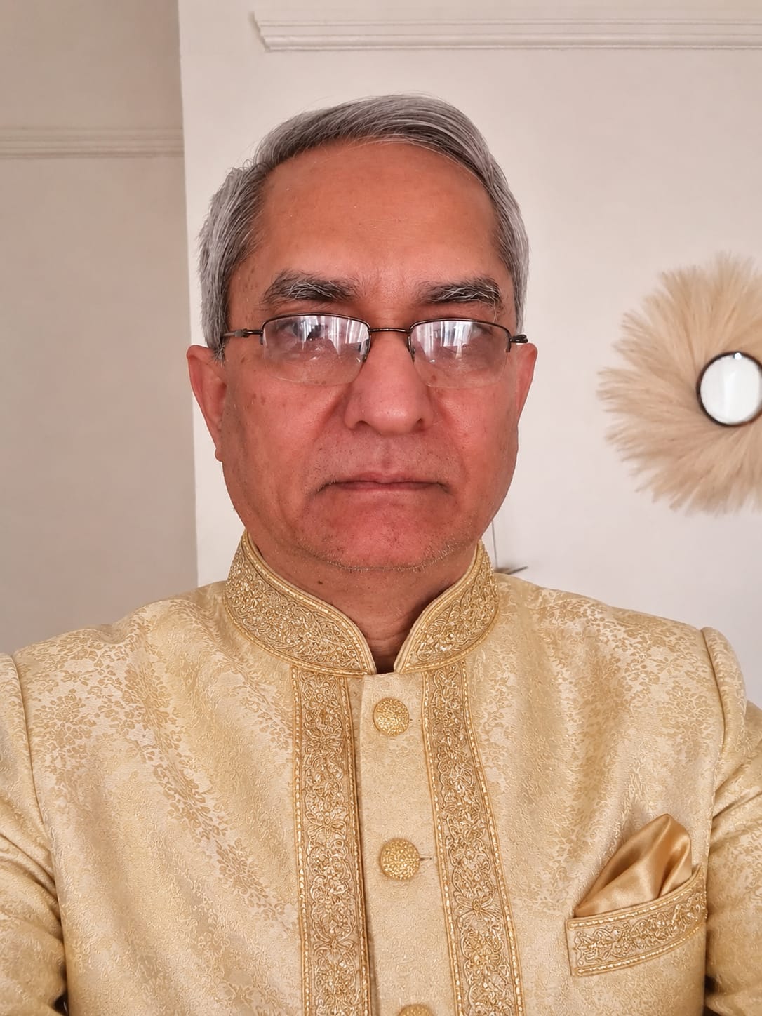 প্রবাসী বাংলাদেশী রাজনৈতিক দলগুলোতে গণতান্ত্রিক চর্চা চালুর আন্তর্জাতিক কমিটি করার আহ্বান জানিয়েছেন,