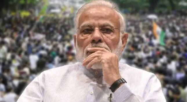 আবারও মোদির বাসভবন অভিমুখে পদযাত্রার ঘোষণা কেজরিওয়ালের