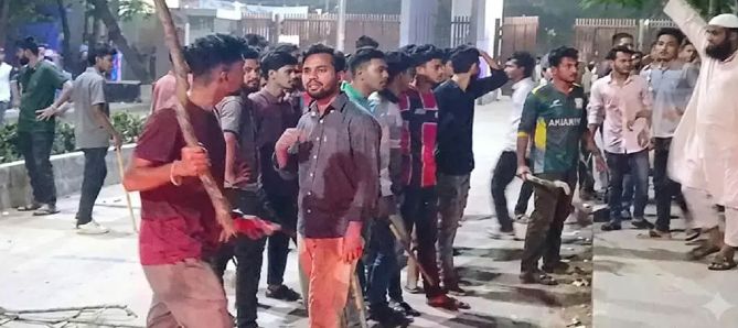রংপুরে বেরোবিতে ছাত্রদল, শিবির সংঘর্ষের নেপথ্যে কারণ কী,
