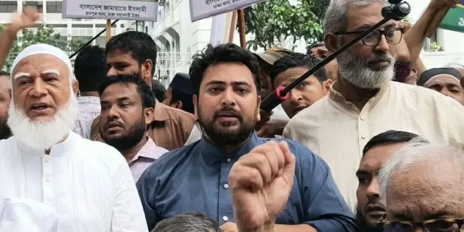 গ্যাসের দাম এক টাকাও বাড়ানো হলে সরকার টিকে থাকতে পারবে না