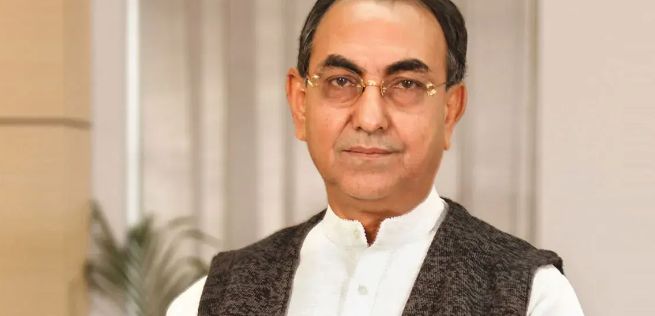 দীর্ঘদিন অসুস্থ থাকার পর দেশে ফিরলেন মির্জা আব্বাস,