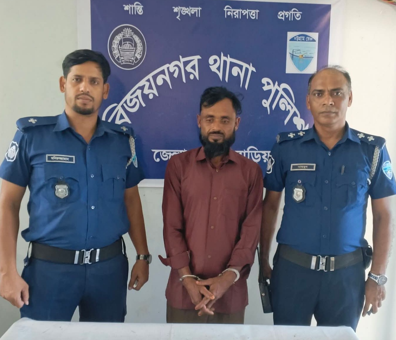 ব্রাহ্মণবাড়িয়া আন্তঃজেলা ডাকাত দলের সর্দার ১৮ মামলার সক্রিয় সদস্য ০১ গ্রেফতার,